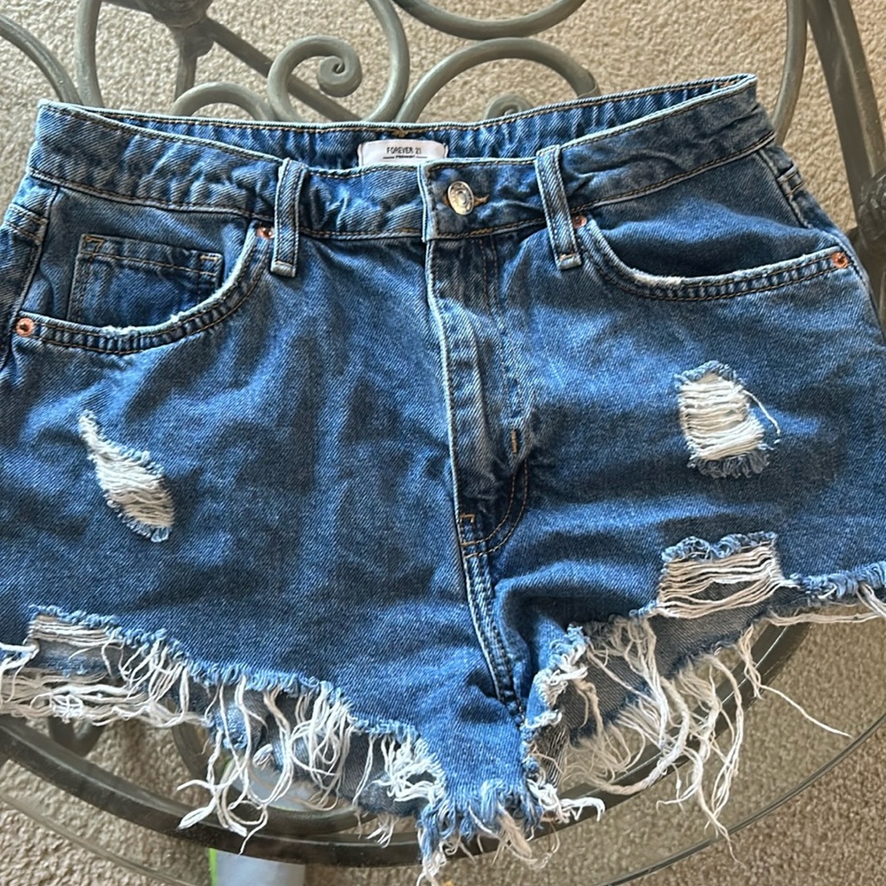 Forever 21 Size 27 Waist Ripped Jean Shorts